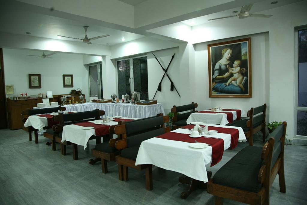 The Royal Residency Hotel Nuova Delhi Esterno foto