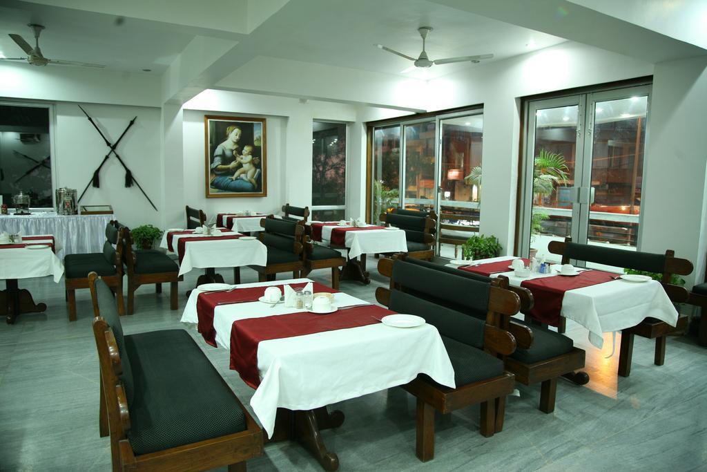 The Royal Residency Hotel Nuova Delhi Esterno foto